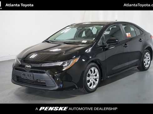 Certified 2023 Toyota Corolla LE image 1