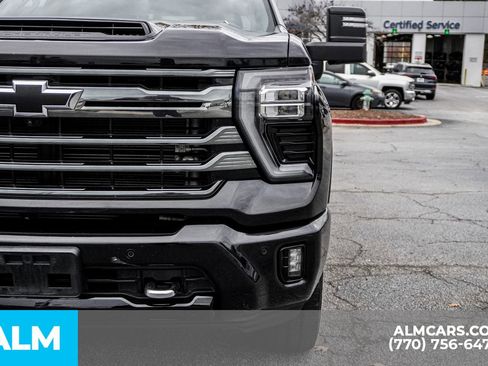 Used 2024 Chevrolet Silverado 3500 High Country image 18