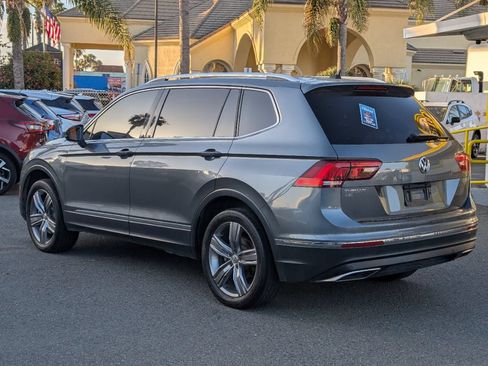Used 2021 Volkswagen Tiguan SEL FWD image 9