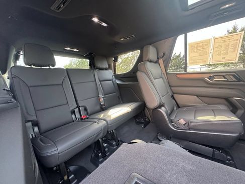 Used 2025 GMC Yukon Denali w/ Denali Reserve Package AWD/4WD image 41