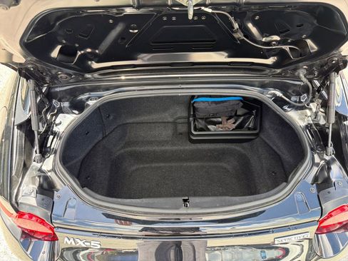 Used 2020 MAZDA MX-5 Miata RF Club image 24