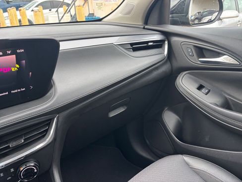 Used 2025 Buick Encore GX Preferred FWD image 34
