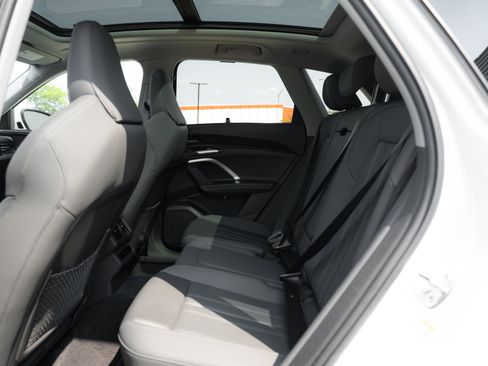 Certified 2025 Audi Q5 Premium Plus w/ Premium Plus AWD/4WD image 20