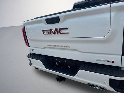 Used 2022 GMC Sierra 1500 AT4 w/ AT4 Premium Package AWD/4WD image 36