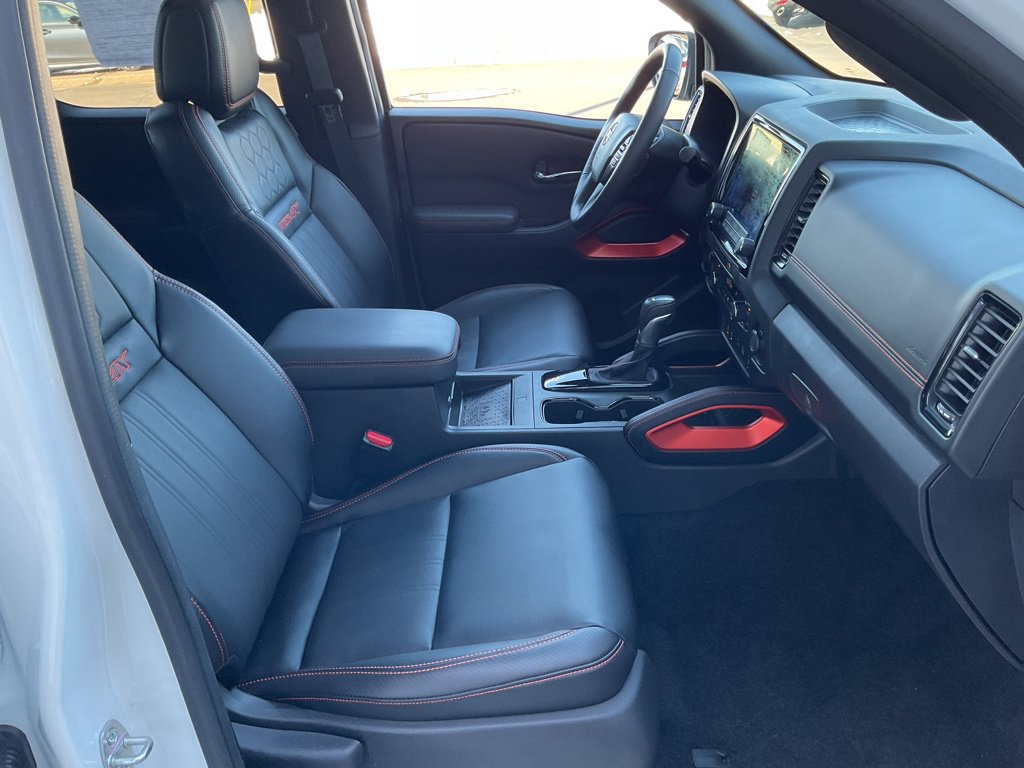 Used 2023 Nissan Frontier PRO-4X w/ Pro-4X Premium Package AWD/4WD image 19
