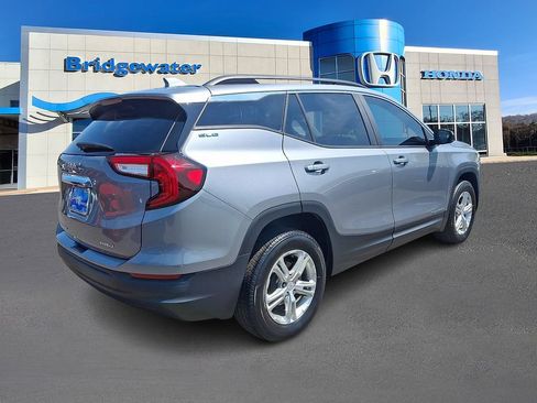 Used 2023 GMC Terrain SLE w/ Driver Convenience Package AWD/4WD image 6