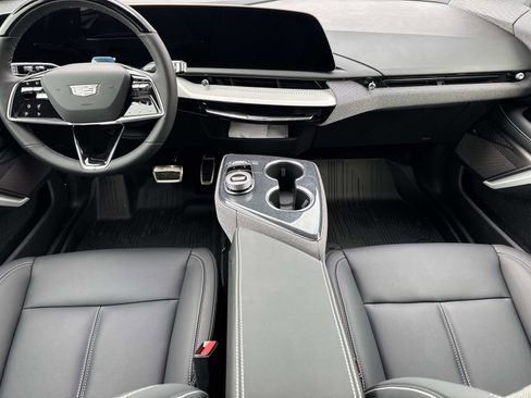 New 2026 Cadillac Optiq Sport 1 image 16