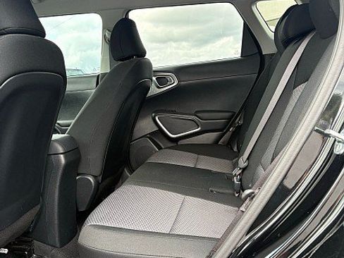 Used 2024 Kia Soul LX w/ Option Group 015 FWD image 7