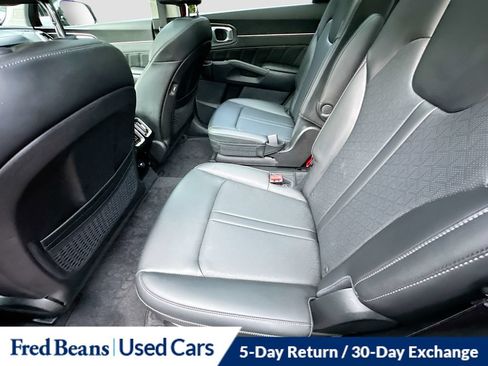 Used 2023 Kia Sorento SX AWD/4WD image 32