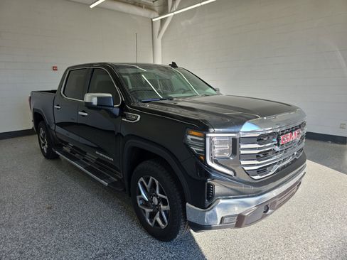 Used 2024 GMC Sierra 1500 SLT w/ SLT Premium Package image 7