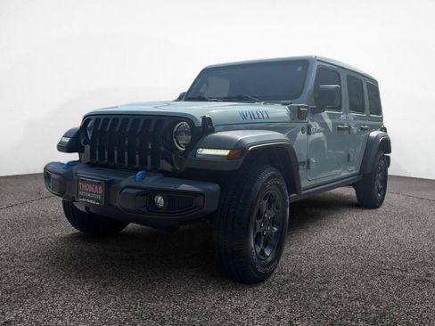 Used 2023 Jeep Wrangler Unlimited w/ Sun & Screen Package AWD/4WD image 3