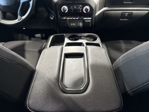 Used 2022 Chevrolet Silverado 1500 Custom image 21