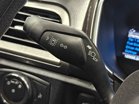 Used 2019 Ford Fusion SE image 39