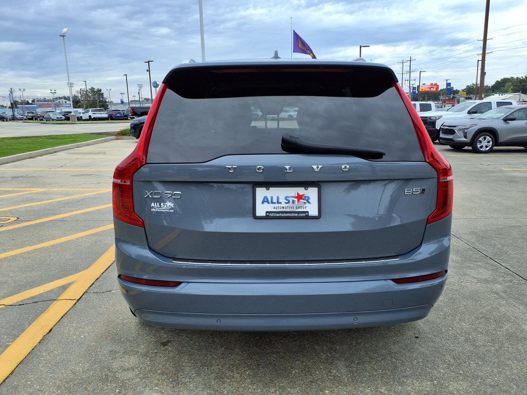 Used 2023 Volvo XC90 B5 Core w/ Protection Package Premier AWD/4WD image 6