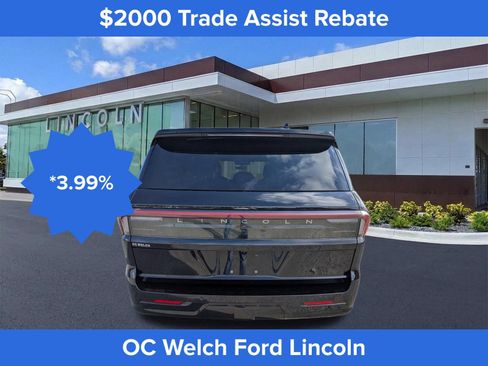 Certified 2025 Lincoln Navigator Black Label AWD/4WD image 6