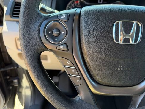 Used 2018 Honda Pilot EX image 24