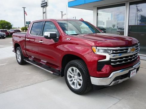 Used 2025 Chevrolet Silverado 1500 LTZ AWD/4WD image 33