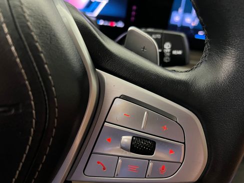 Certified 2023 BMW X7 xDrive40i w/ Executive Package image 28