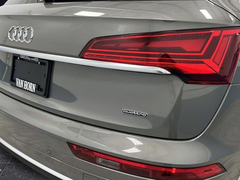 Used 2024 Audi Q5 e Premium w/ Convenience Package AWD/4WD image 37