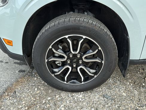 Used 2023 Ford Maverick Lariat w/ Equipment Group 500A Standard image 11