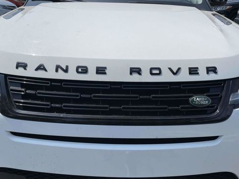 Used 2024 Land Rover Range Rover Evoque Dynamic SE AWD/4WD image 6