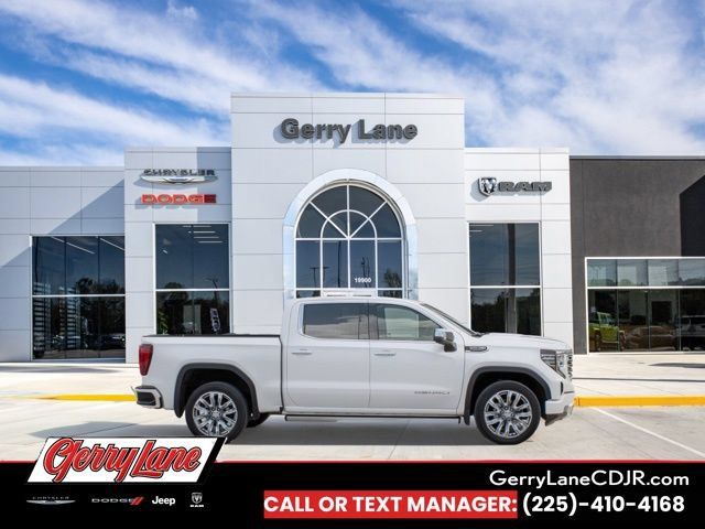 Used 2024 GMC Sierra 1500 Denali w/ Denali Reserve Package AWD/4WD image 1