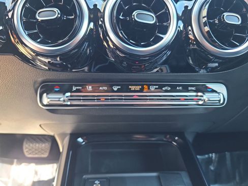 New 2025 Mercedes-Benz GLA 250 image 24
