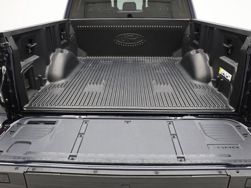 Used 2023 Ford F150 Lightning Lariat image 11