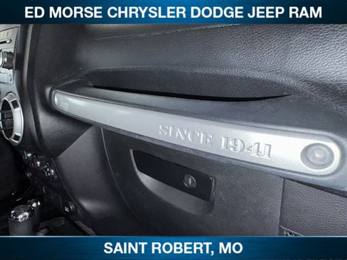 Used 2014 Jeep Wrangler Unlimited Rubicon AWD/4WD image 21