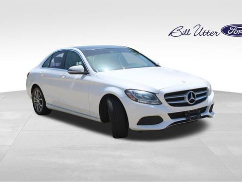 Used 2017 Mercedes-Benz C 300 Sedan image 3