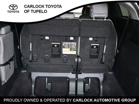 Used 2025 Toyota Sienna XLE image 28