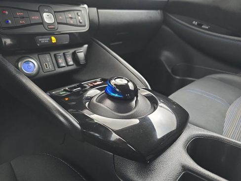 Used 2023 Nissan Leaf SV Plus image 36