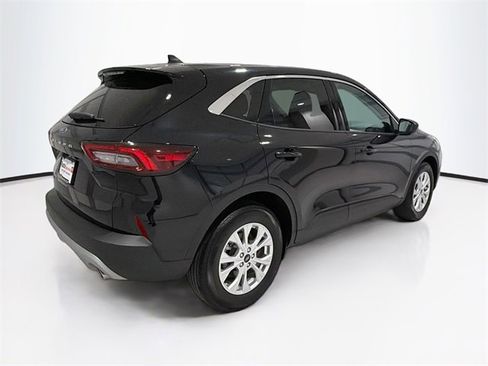 Used 2023 Ford Escape Active image 6