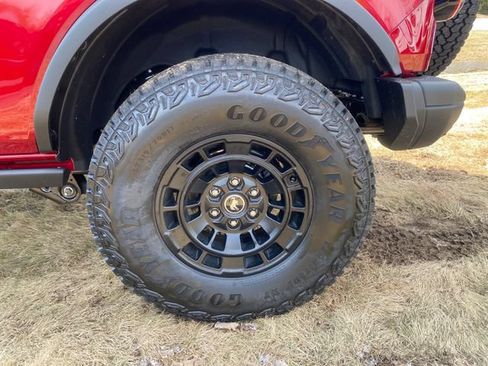 New 2026 Ford Bronco Badlands AWD/4WD image 14