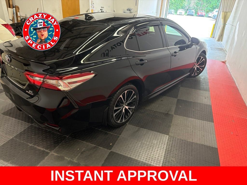 Used 2018 Toyota Camry SE w/ Audio Package FWD image 11