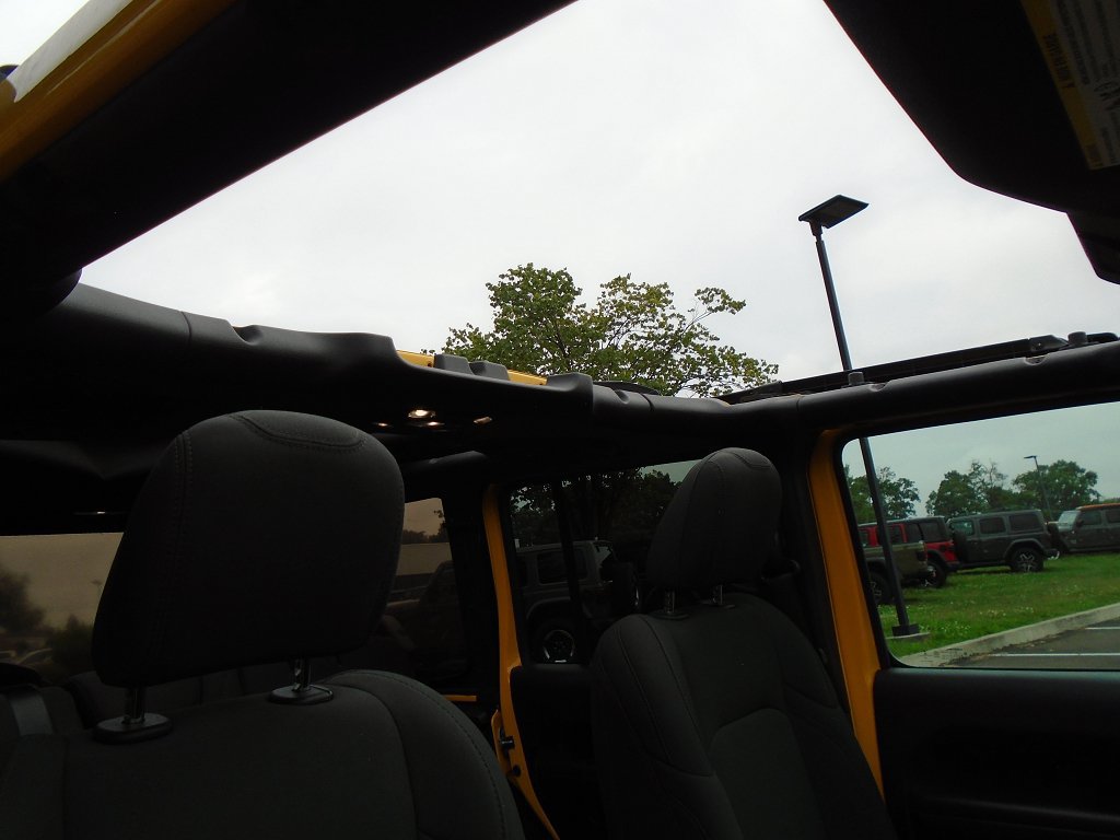 Certified 2021 Jeep Wrangler Unlimited Sport AWD/4WD image 17