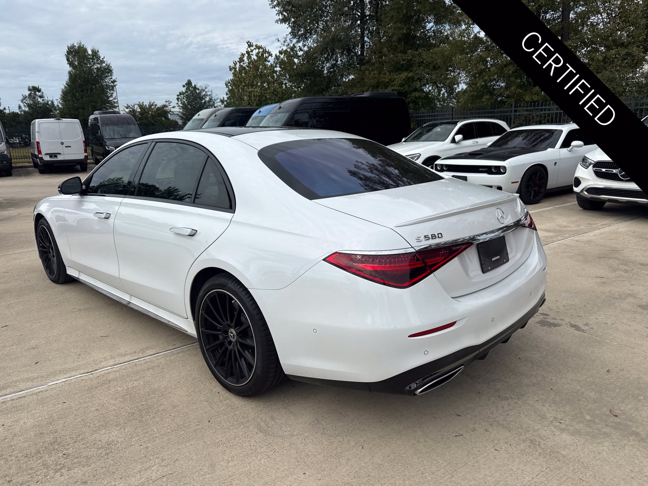 Used 2025 Mercedes-Benz S 580 4MATIC Sedan image 6