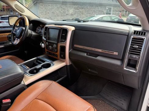 Used 2017 RAM 1500 Laramie Longhorn w/ Convenience Group AWD/4WD image 29