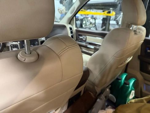 Used 2017 RAM 1500 Laramie image 3