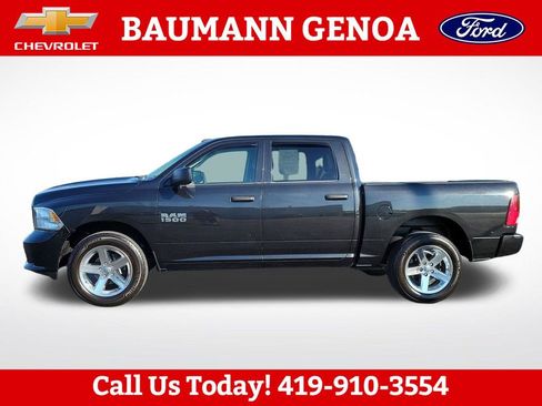 Used 2017 RAM 1500 Express w/ Express Value Package AWD/4WD image 2
