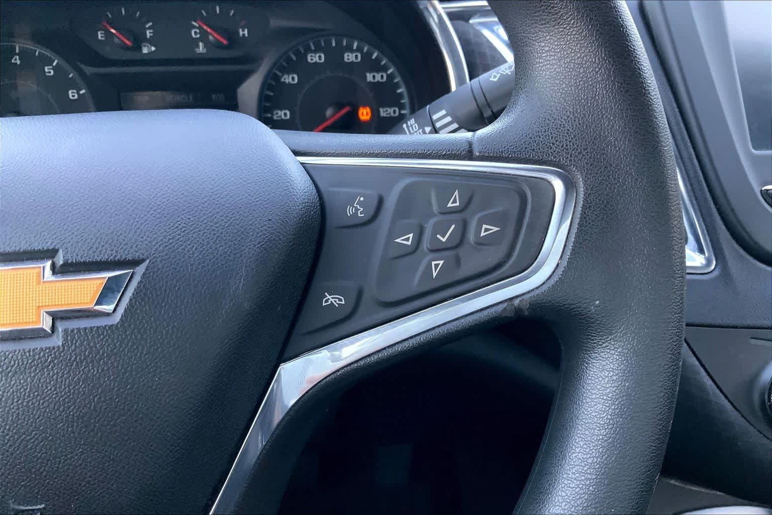 Used 2018 Chevrolet Malibu LT FWD image 24