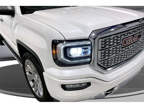 Used 2017 GMC Sierra 1500 Denali w/ Denali Ultimate Package AWD/4WD image 51