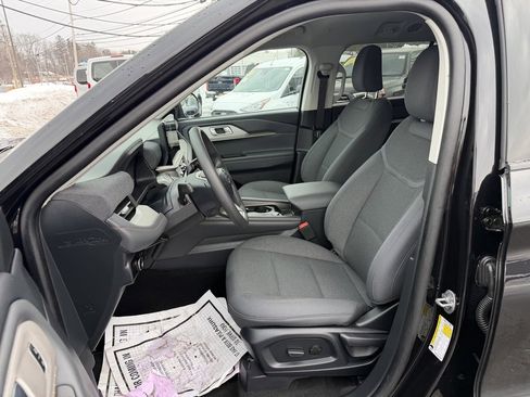 Used 2026 Ford Explorer Active image 12