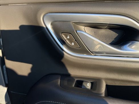 Used 2021 Chevrolet Tahoe Z71 w/ Z71 Signature Package image 64