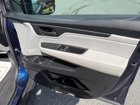 Used 2019 Honda Odyssey EX-L image 21