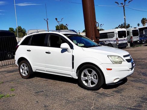 Used 2013 Chevrolet Captiva Sport LTZ image 10