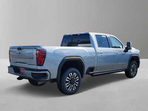 New 2026 GMC Sierra 3500 Denali Ultimate AWD/4WD image 2