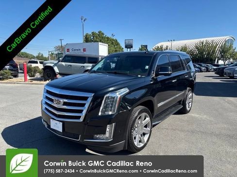 Used 2020 Cadillac Escalade Premium Luxury AWD/4WD image 1
