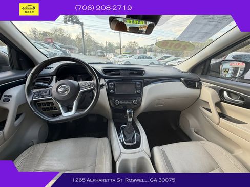 Used 2018 Nissan Rogue Sport SL w/ SL Premium Package AWD/4WD image 12