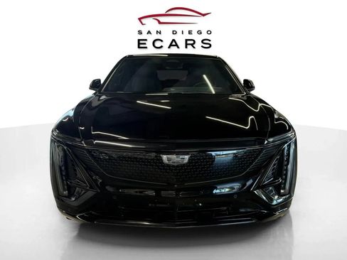Used 2024 Cadillac Lyriq Sport image 2